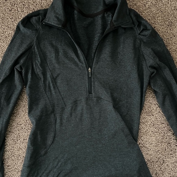 NWOT Lululemon 1/4 Zip - Picture 7 of 7
